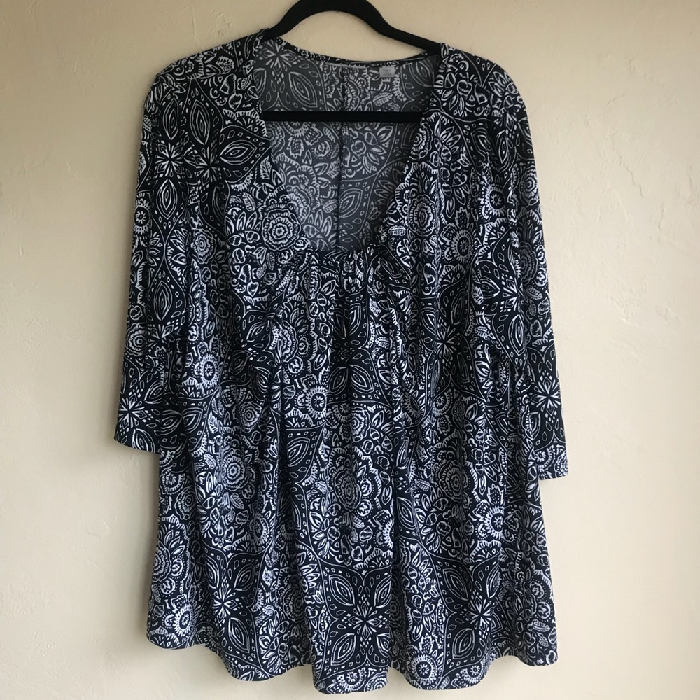Women's Black & White Blouse